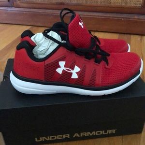 Under Armour BGS Micro G Fuel Rn 2 sneakers.